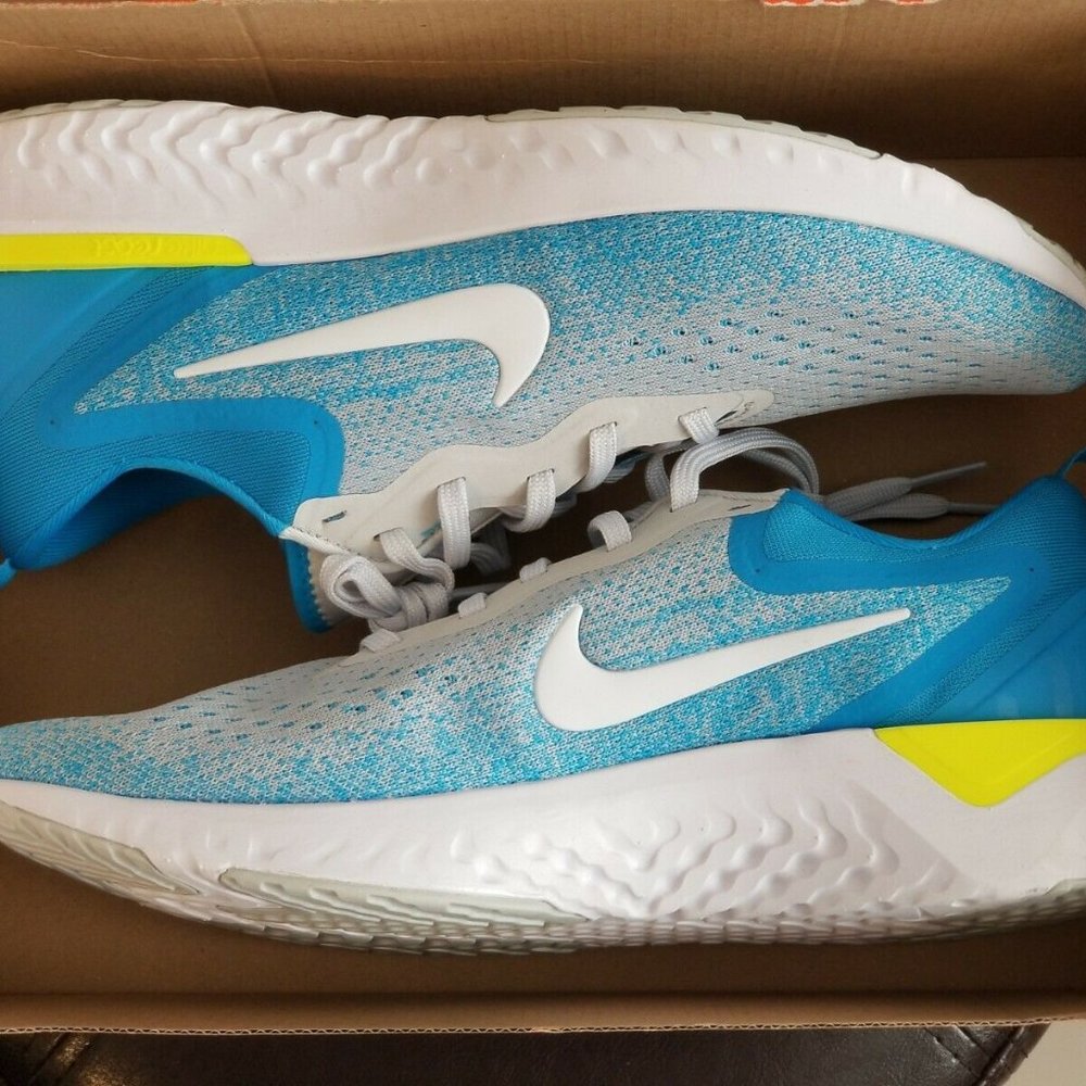 NIKE -Odyssey  React  7.5 US  Light Blue